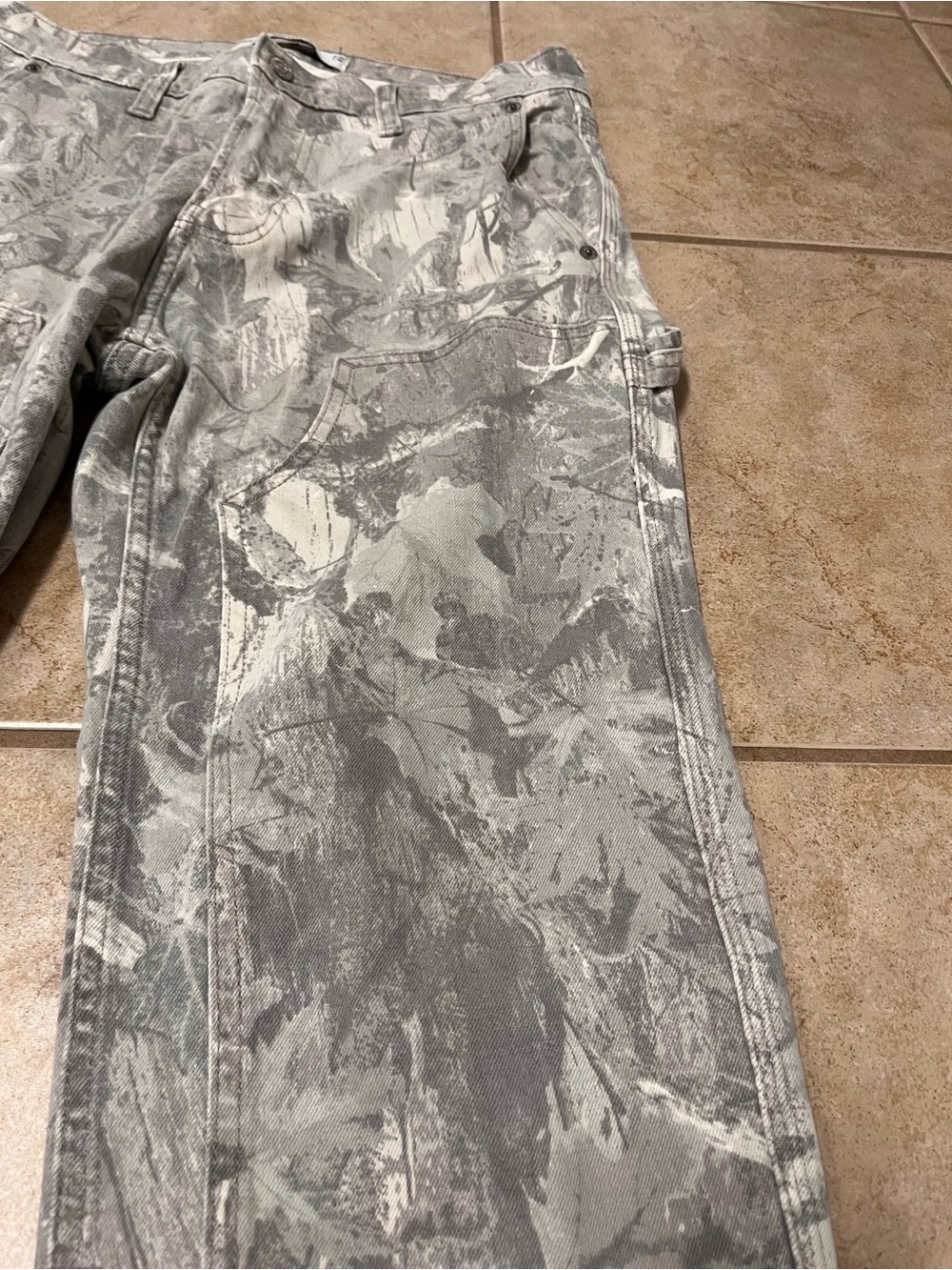 Hollister Loose Fit Carpenter Double Knee Gray Camouflage Men Jeans 30 X 30 Camo - Picture 3 of 5